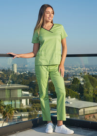 DAGACCI OFFICIAL Natural Stretch Women's Contrast Y-Neck Scrub Sets [NS2104]
